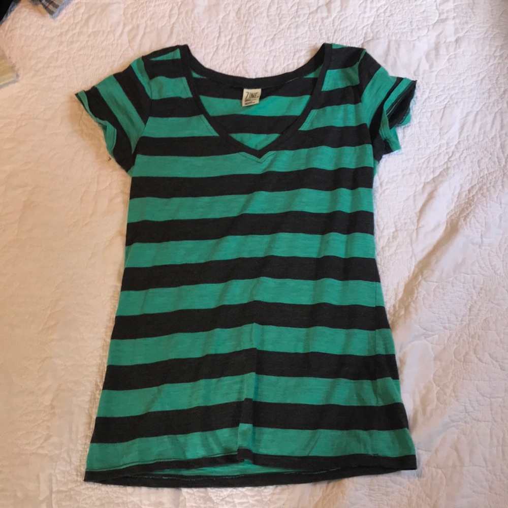 Tee